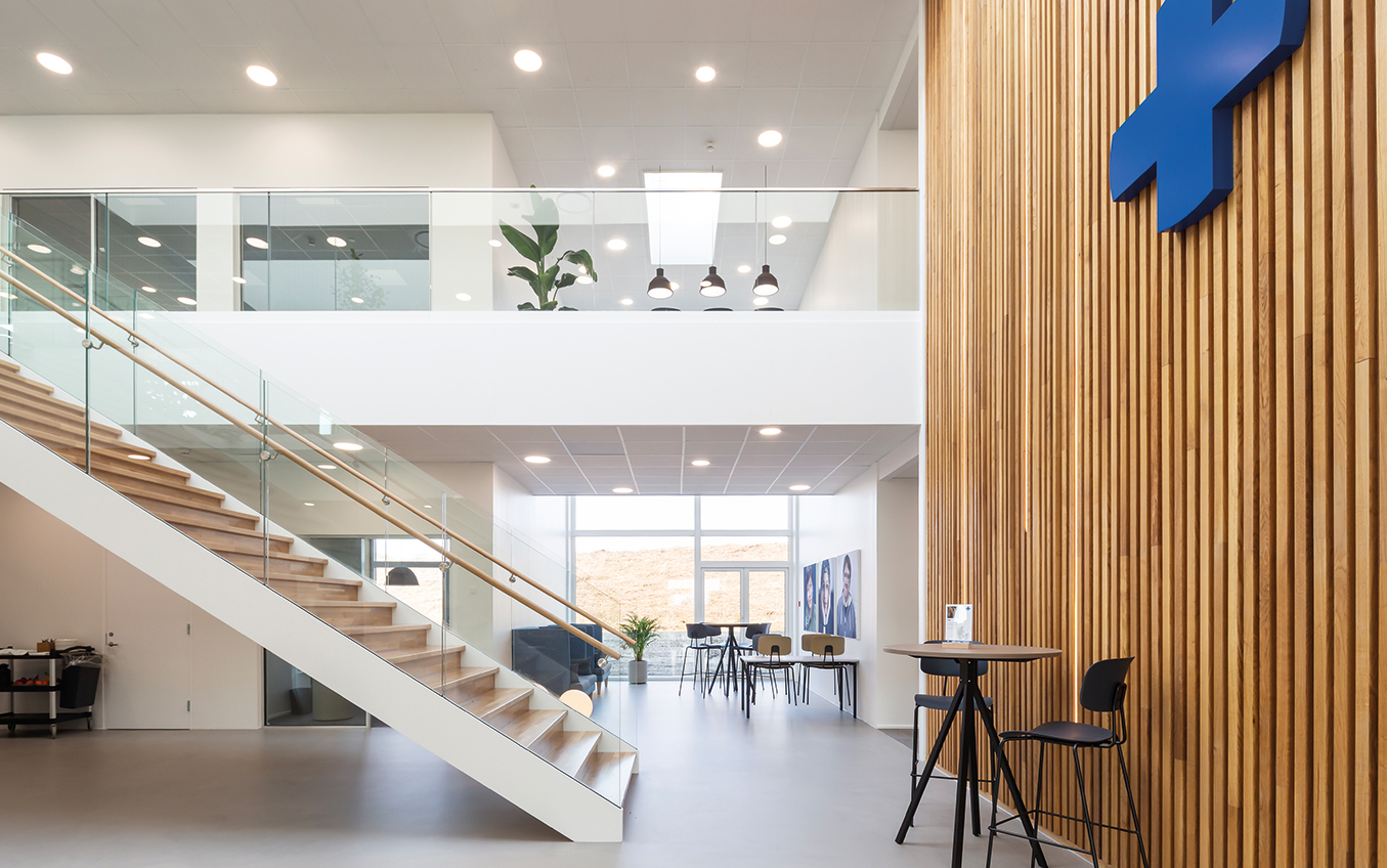 HPH Totalbyg Blå Kors 7