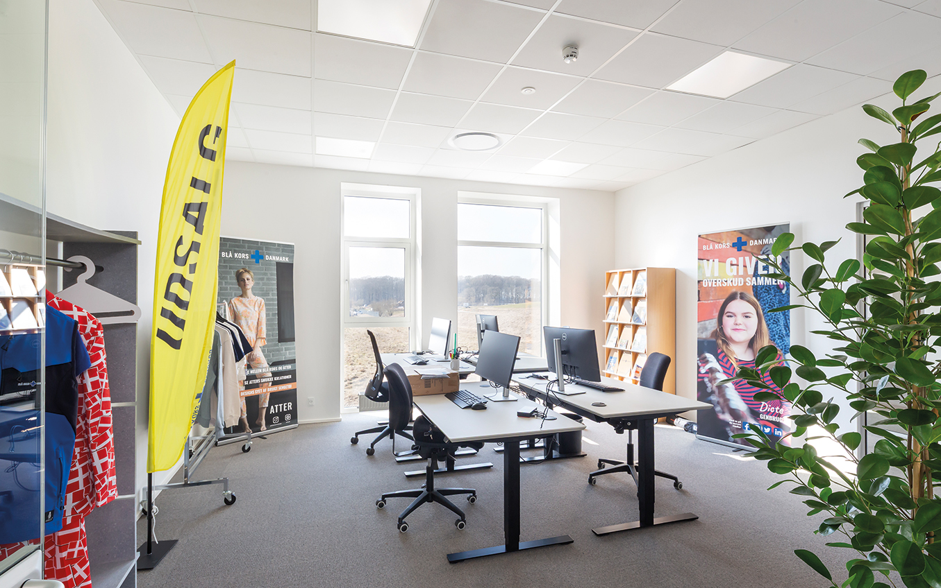 HPH Totalbyg Blå Kors 11