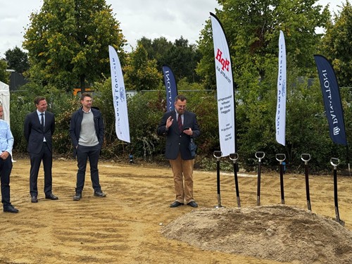Første spadestik på 10.000 m2 logistikcenter til Biofarma